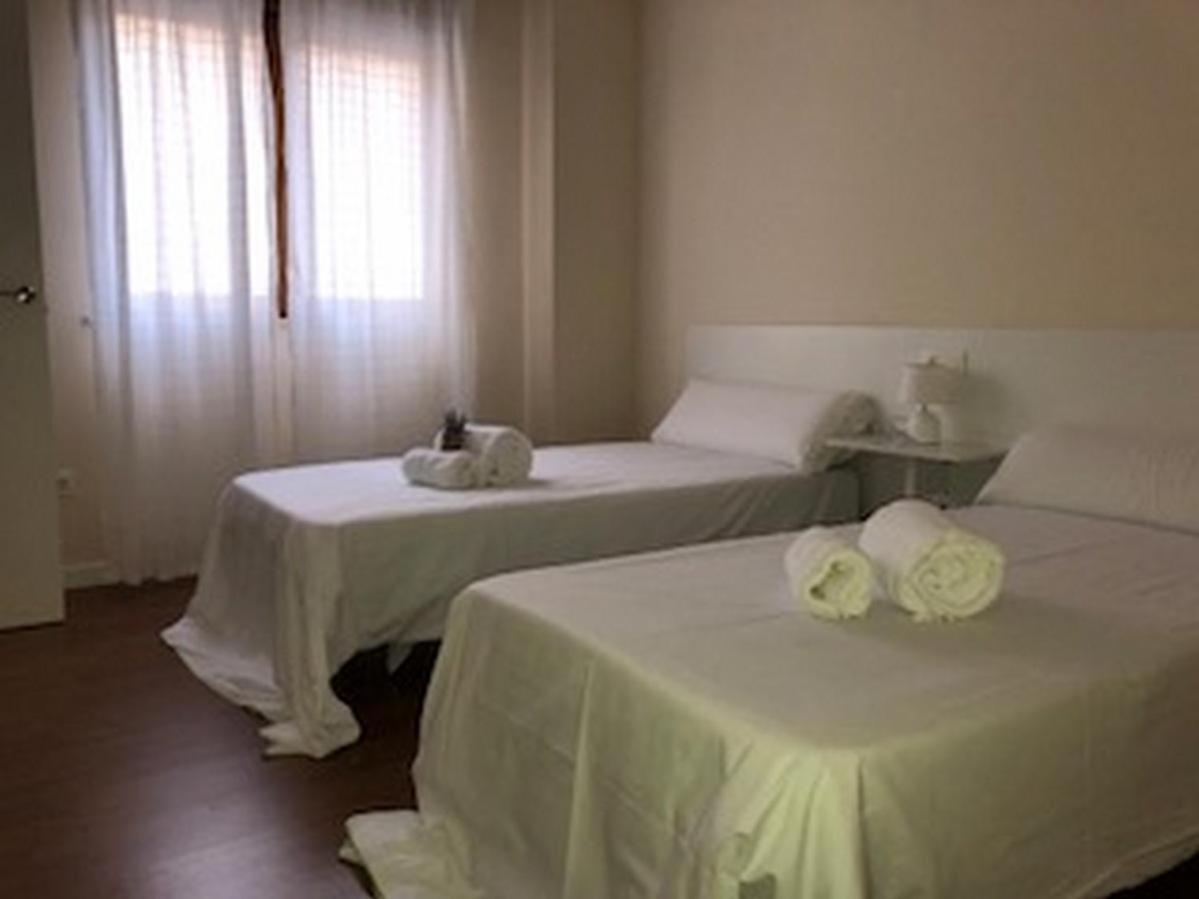 Apartamentos Turisticos Puente Romano Portal 4 Bajo -A Саламанка Номер фото